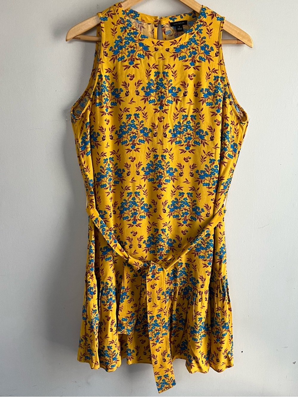 Ann Taylor Women’s M Medium Yellow & Blue Floral Sleeveless Tie Waist Mini Dress